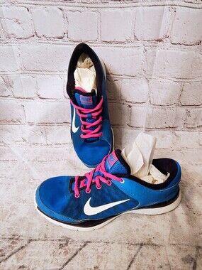 Nike Retro Women's Vintage Training Sneakers Blue Pink Sz 7